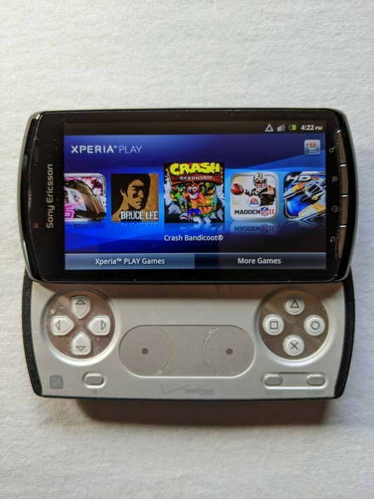 Xperia PLAY (Playstation phone) - Sony Playstation Portable Go | Piano Black