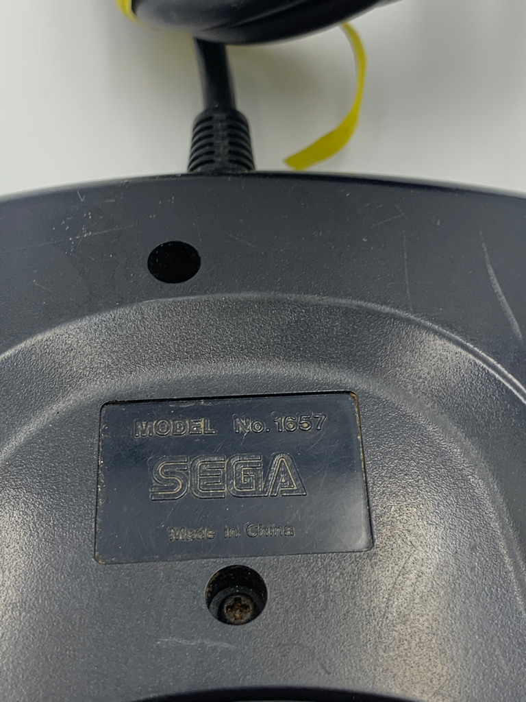 Official Wired Controller | 3 Button v.2 Megafire - Genesis
