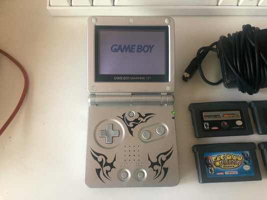 Console System Gameboy Advance SP | Tribal Silver Edition AGS-001 - GBA