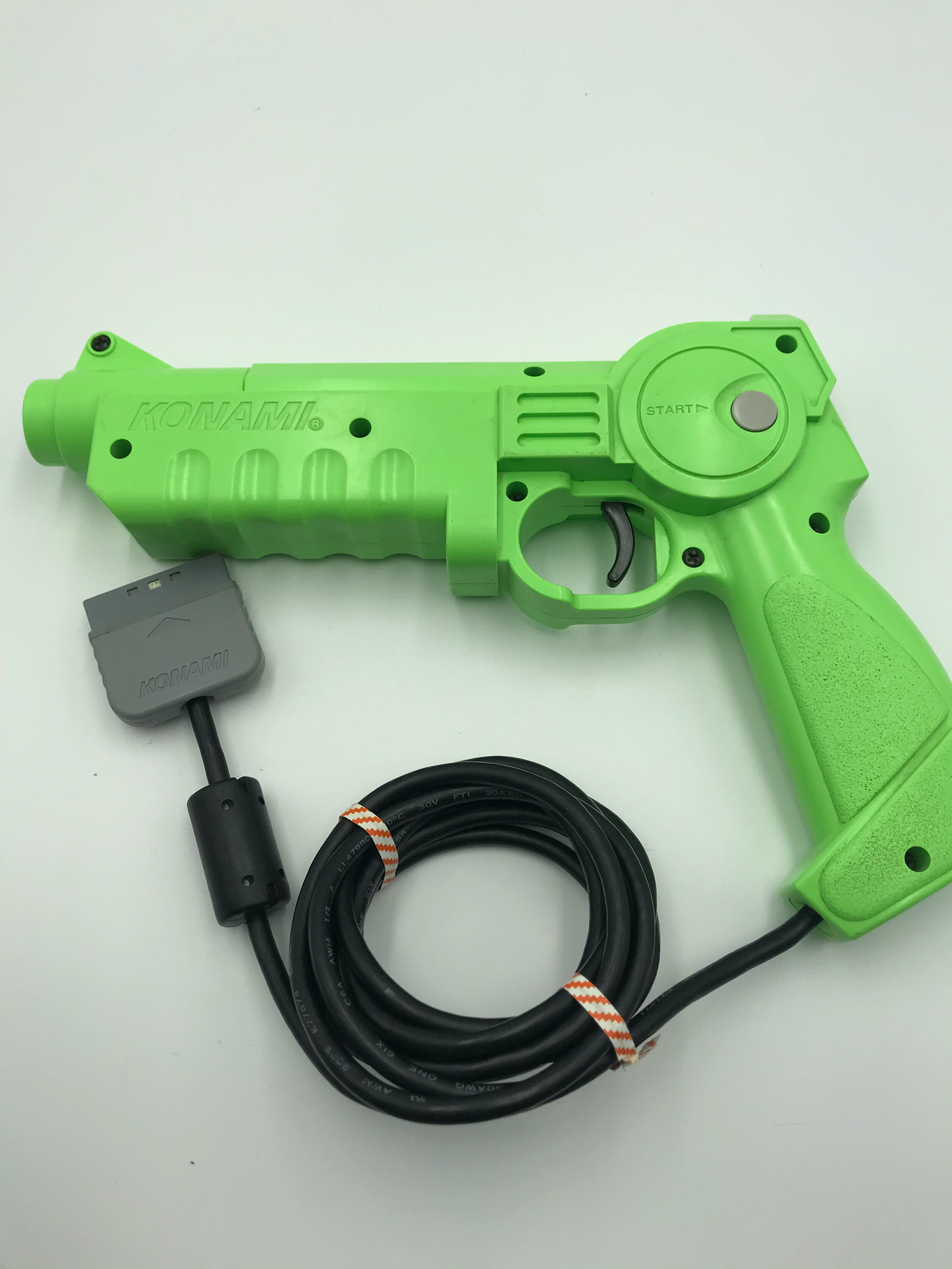 Light Gun PS1 Konami Justifier Green - PS2