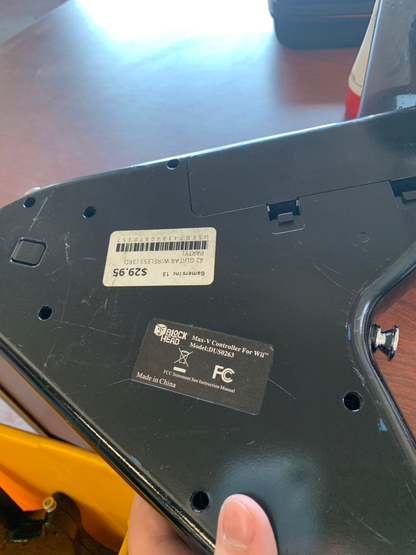 Guitar Wireless Block Head Max-V Controller - Wii